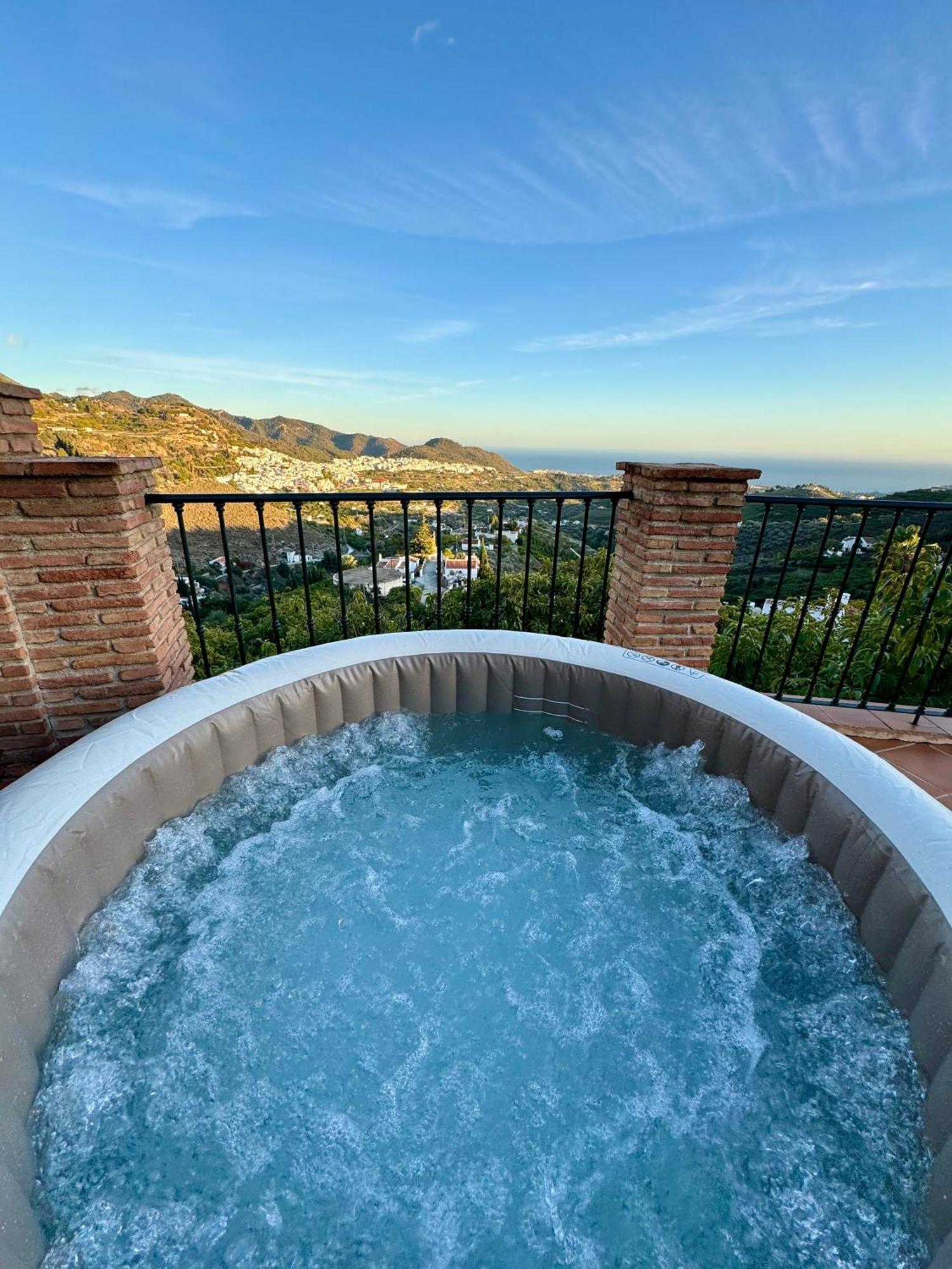 Villa En Frigiliana Con Piscina, Jacuzzi Y Espectaculares Vistas 외부 사진